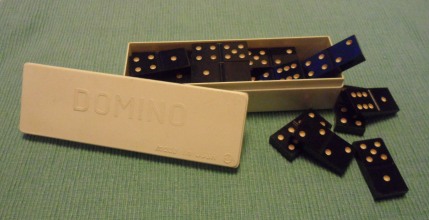 dominoes2
